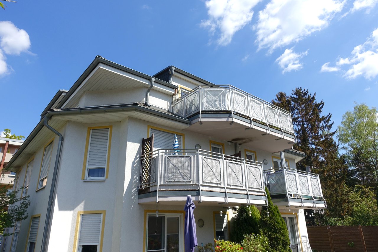 sehr sehr schöne 3 Zi. Wohnung mit Balkon