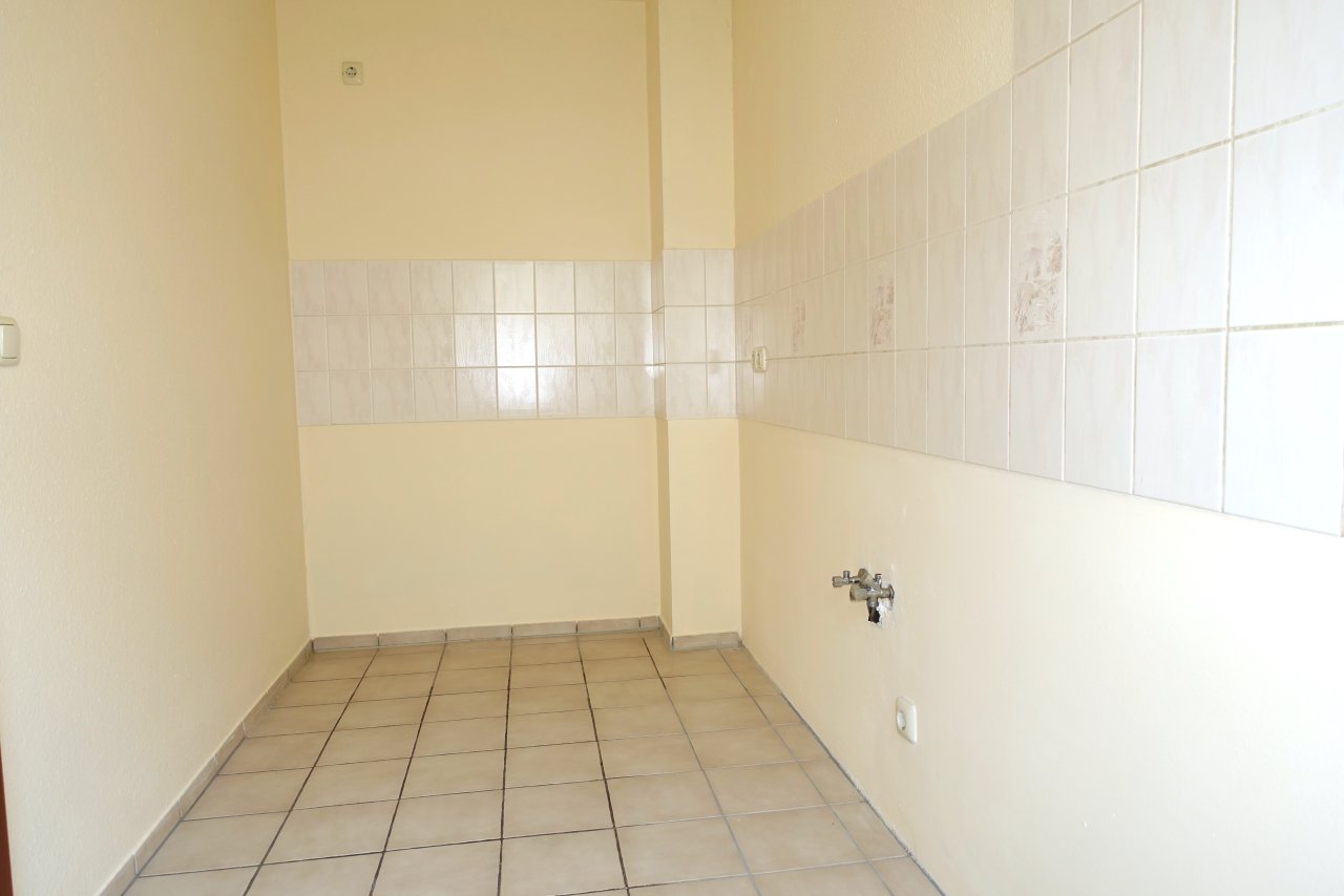 moderne 3 Zi. Wohnung im 1.OG mit 2 Balkonen