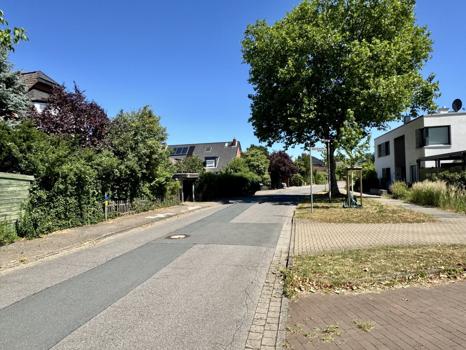 Zweifamilienhaus in begehrter Wohnlage