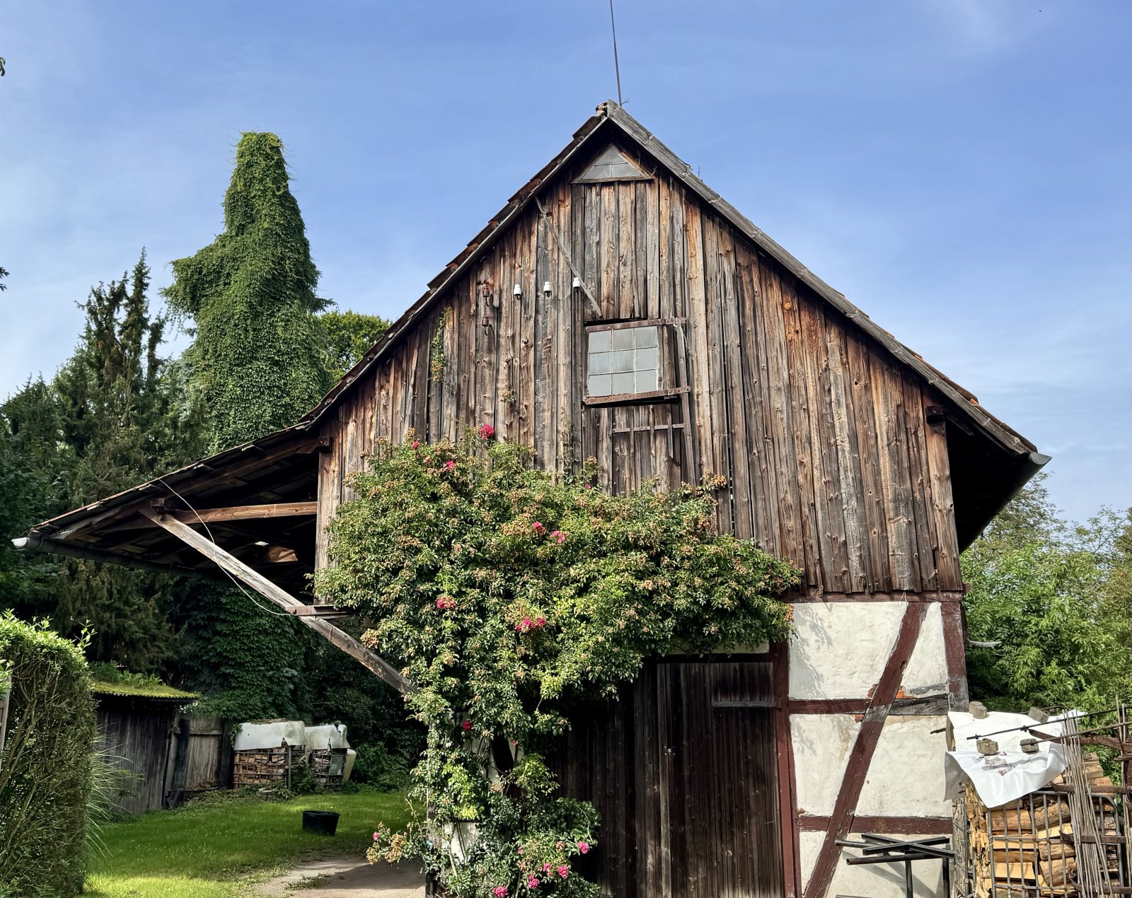 großzügiges, charmantes Fachwerkhaus in ruhiger Lage