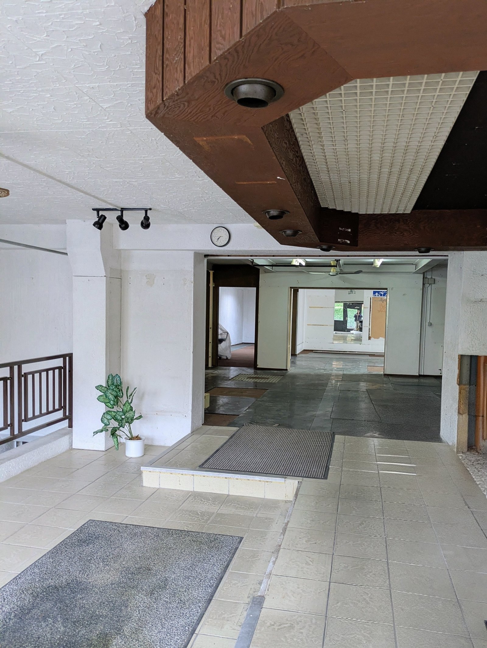 individuelle Lagerfläche mit Büromöglichkeit