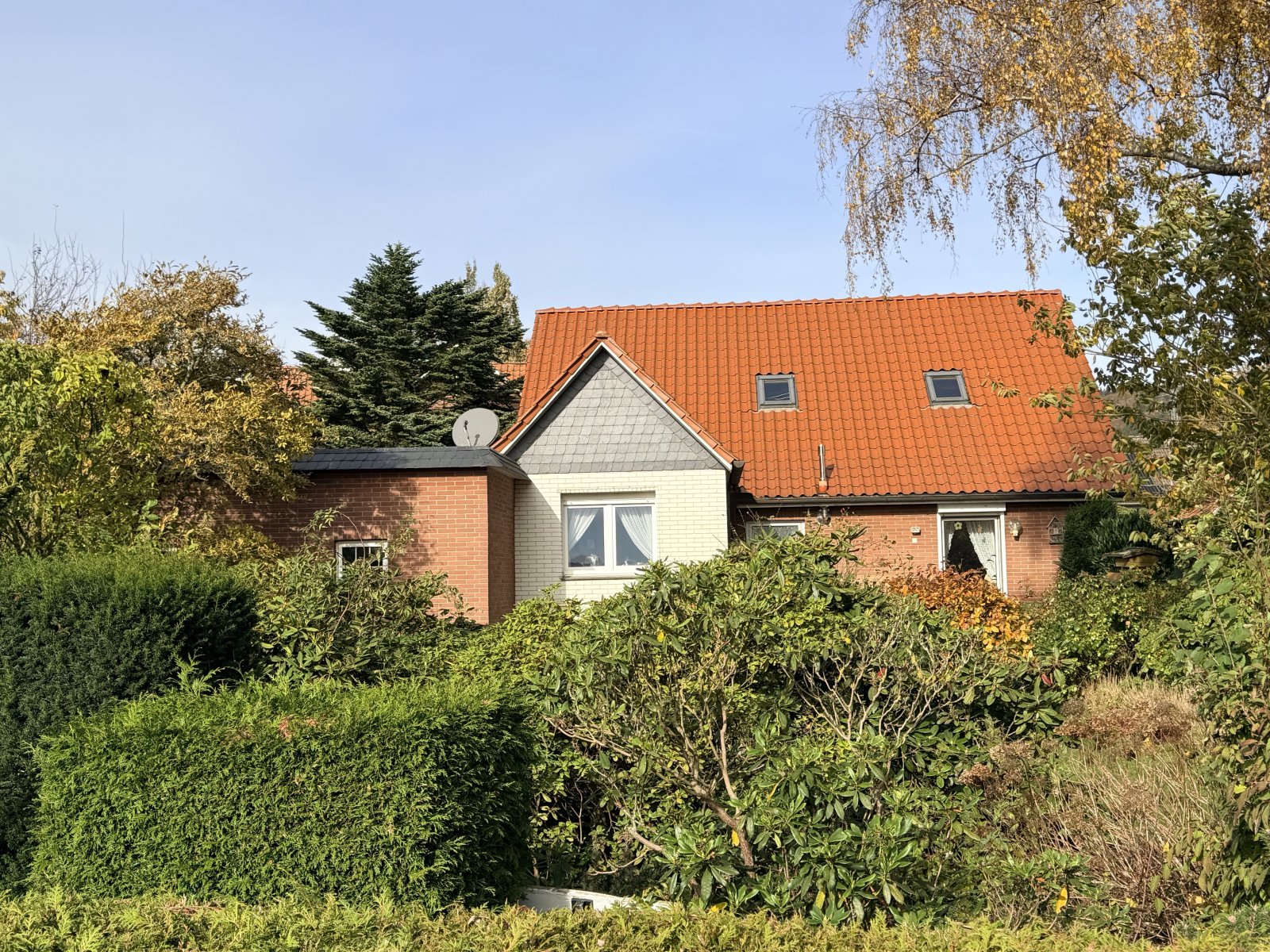 individuelles Wohnhaus mit unverbautem Fernblick