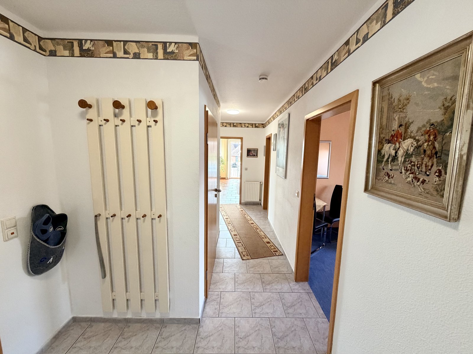 hochwertiges Zweifamilienhaus in top Wohnlage