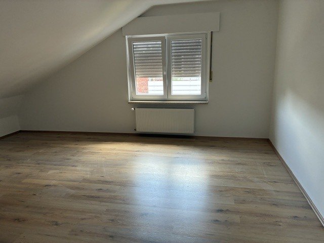 Gemütlich wohnen unterm Dach – 3 Zi. mit Balkon