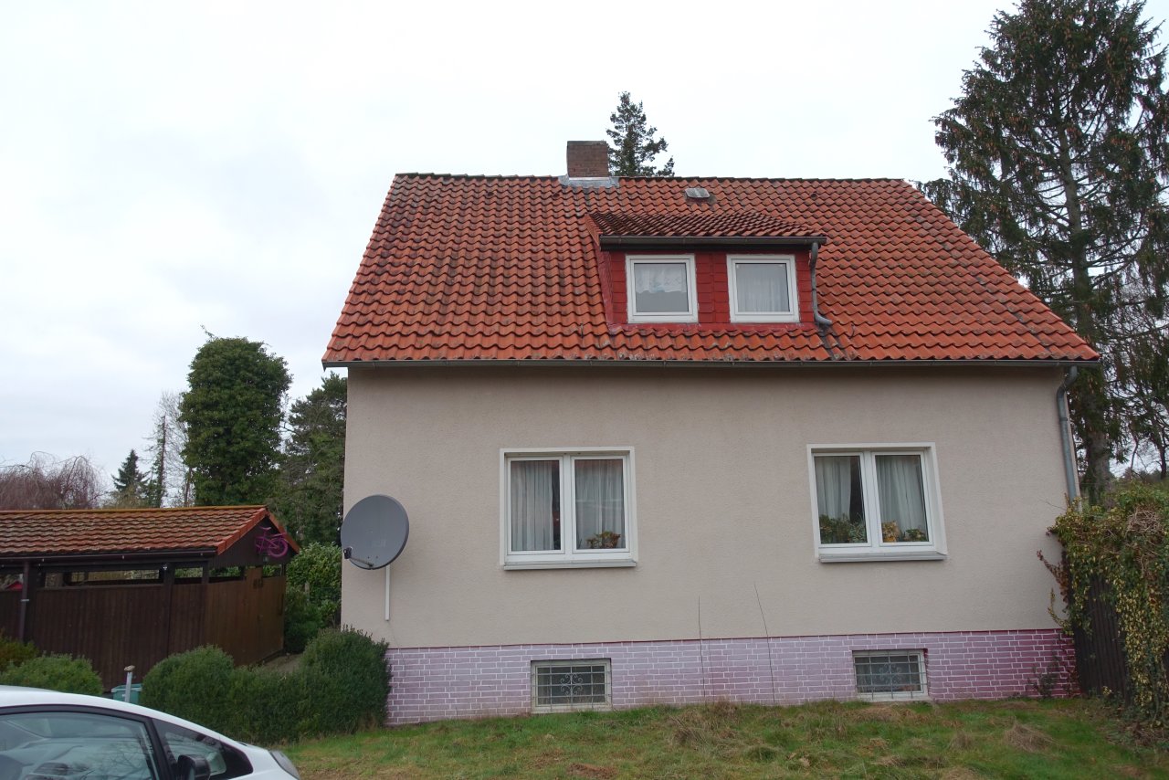 Hausansicht seitlich Hausansicht seitlich
