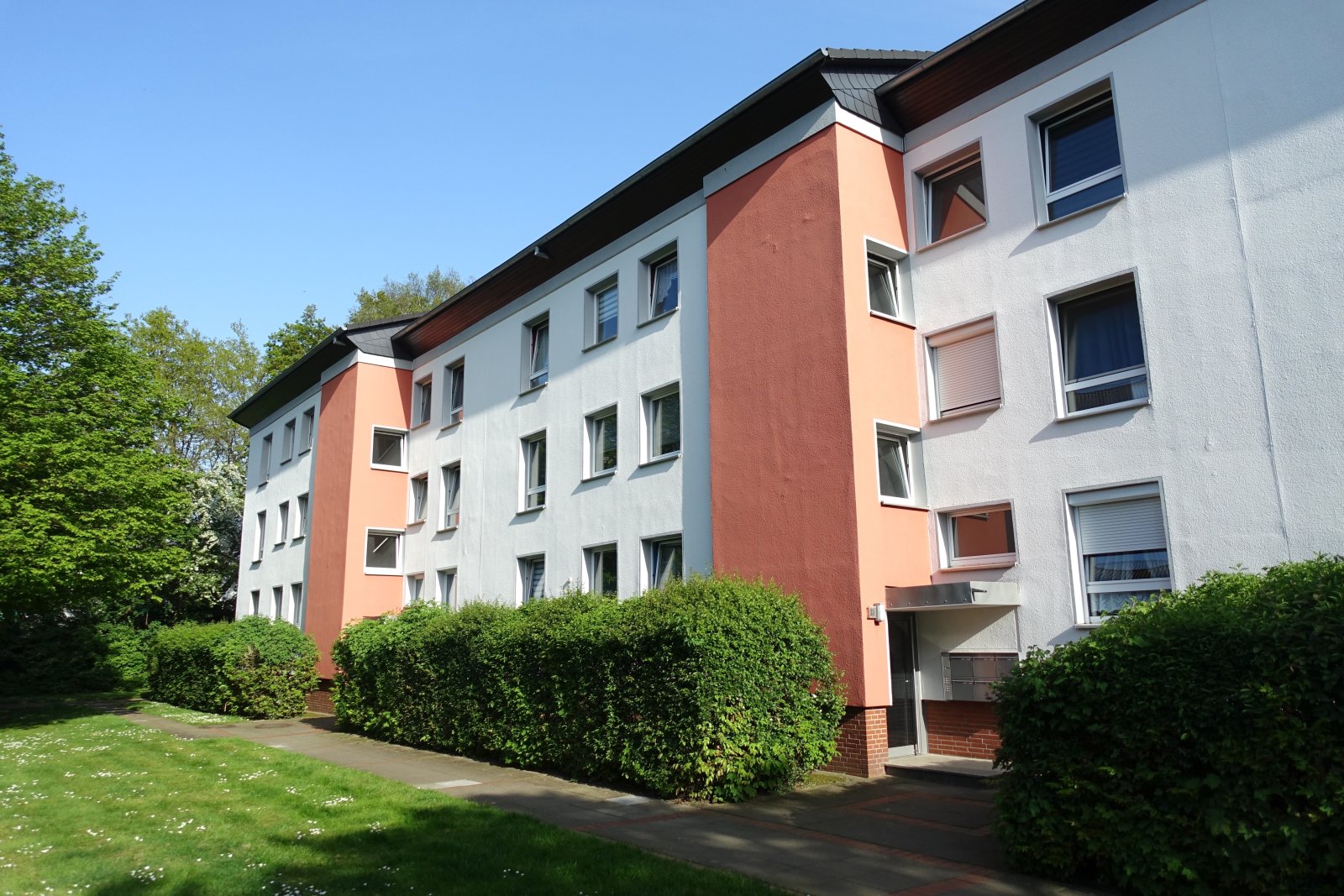 Hausansicht seitlich Hausansicht seitlich