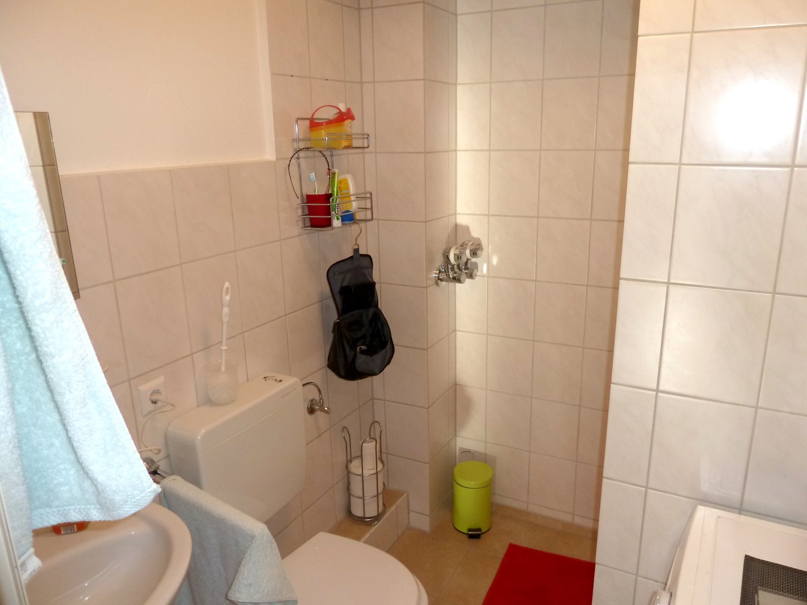 Bad mit Dusche Bad mit Dusche