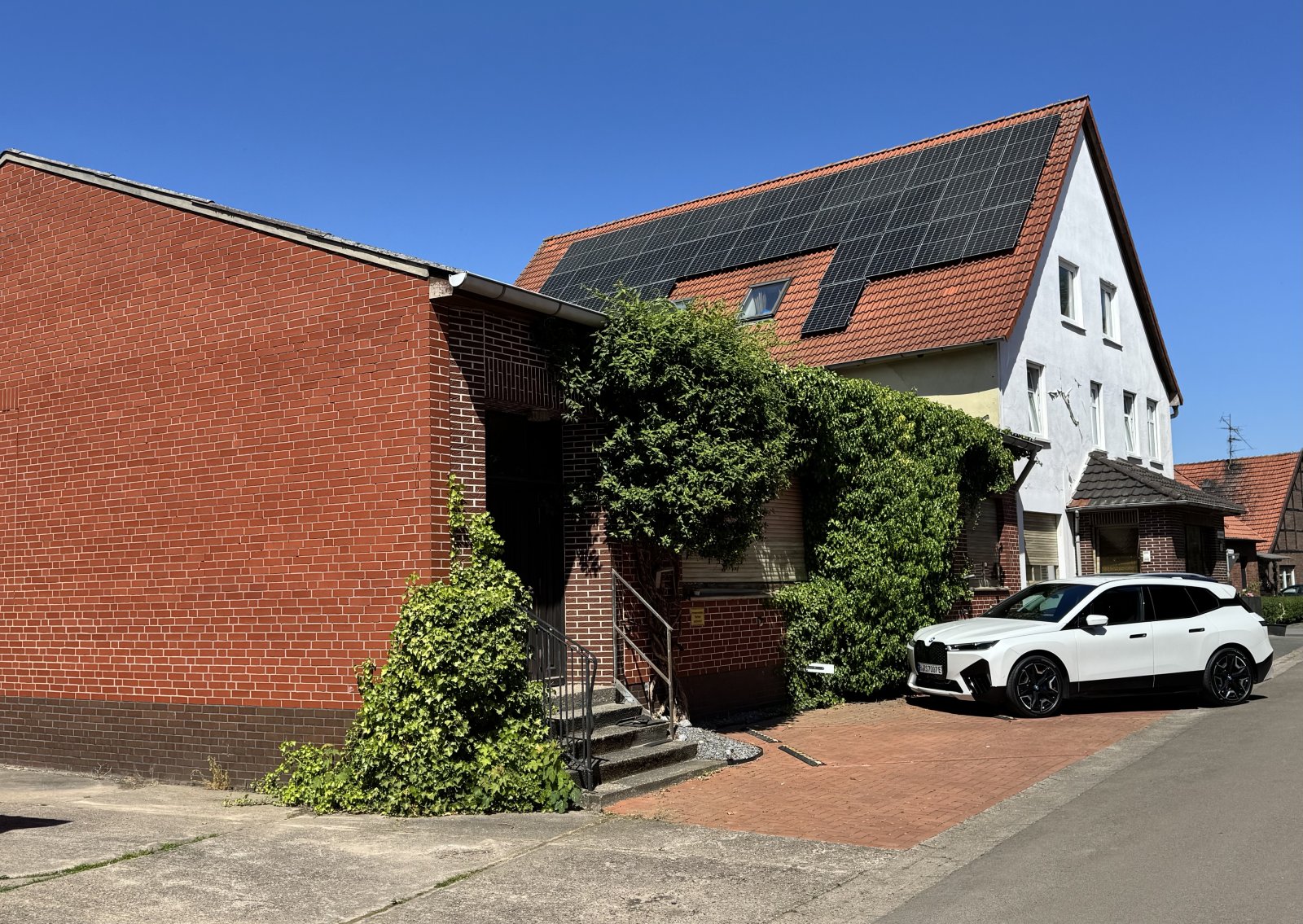 Objektansicht seitlich Objektansicht seitlich