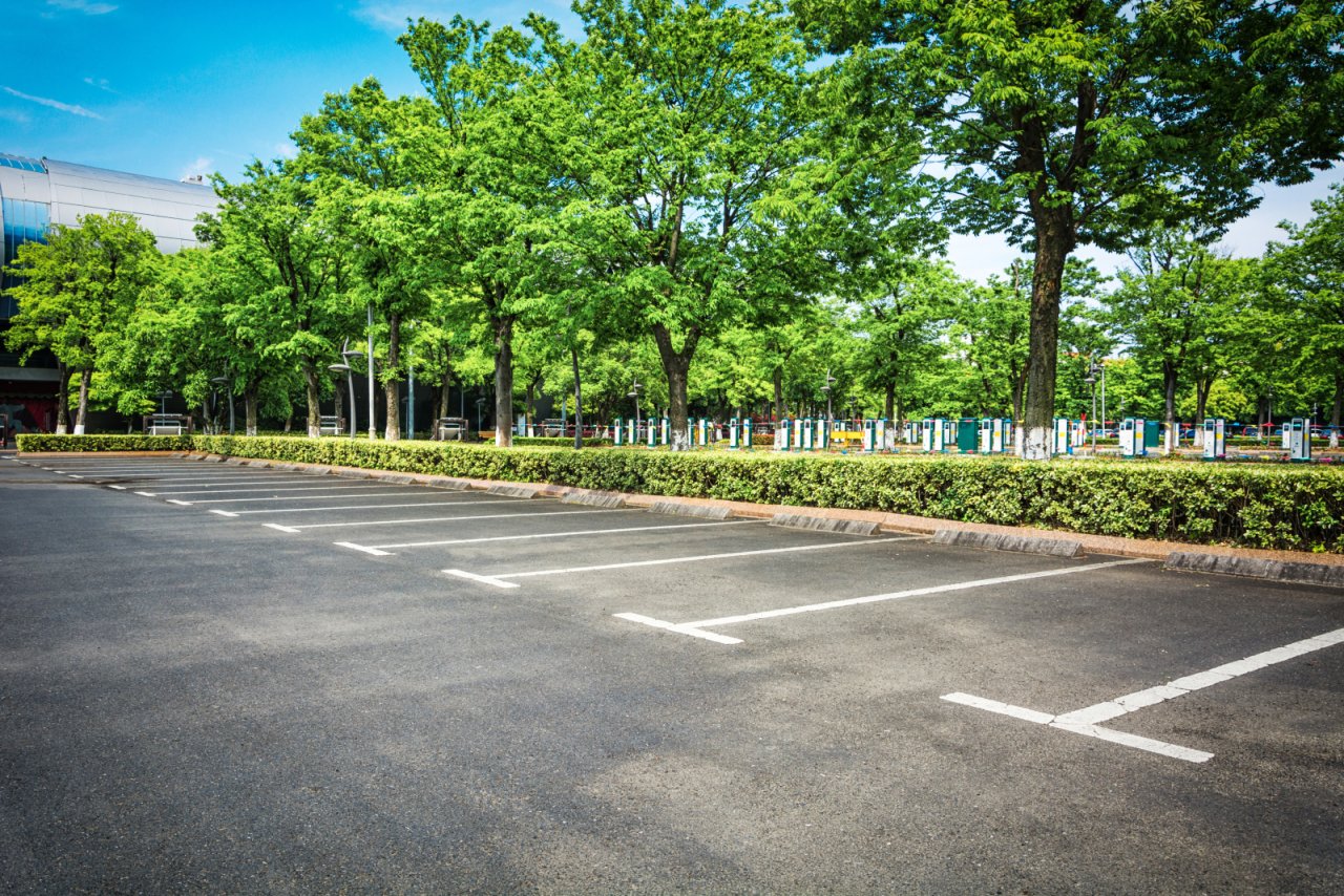 leeren-parkplatz