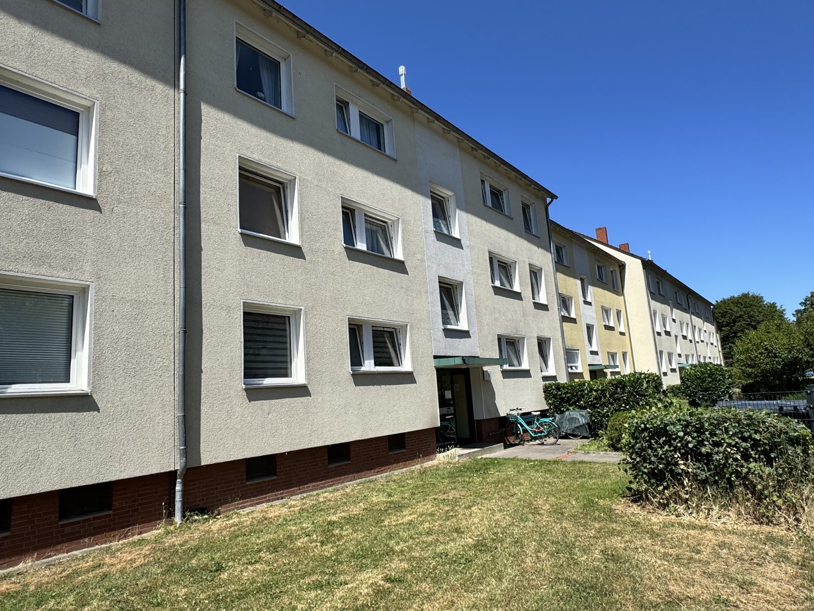 Hausansicht seitlich Hausansicht seitlich