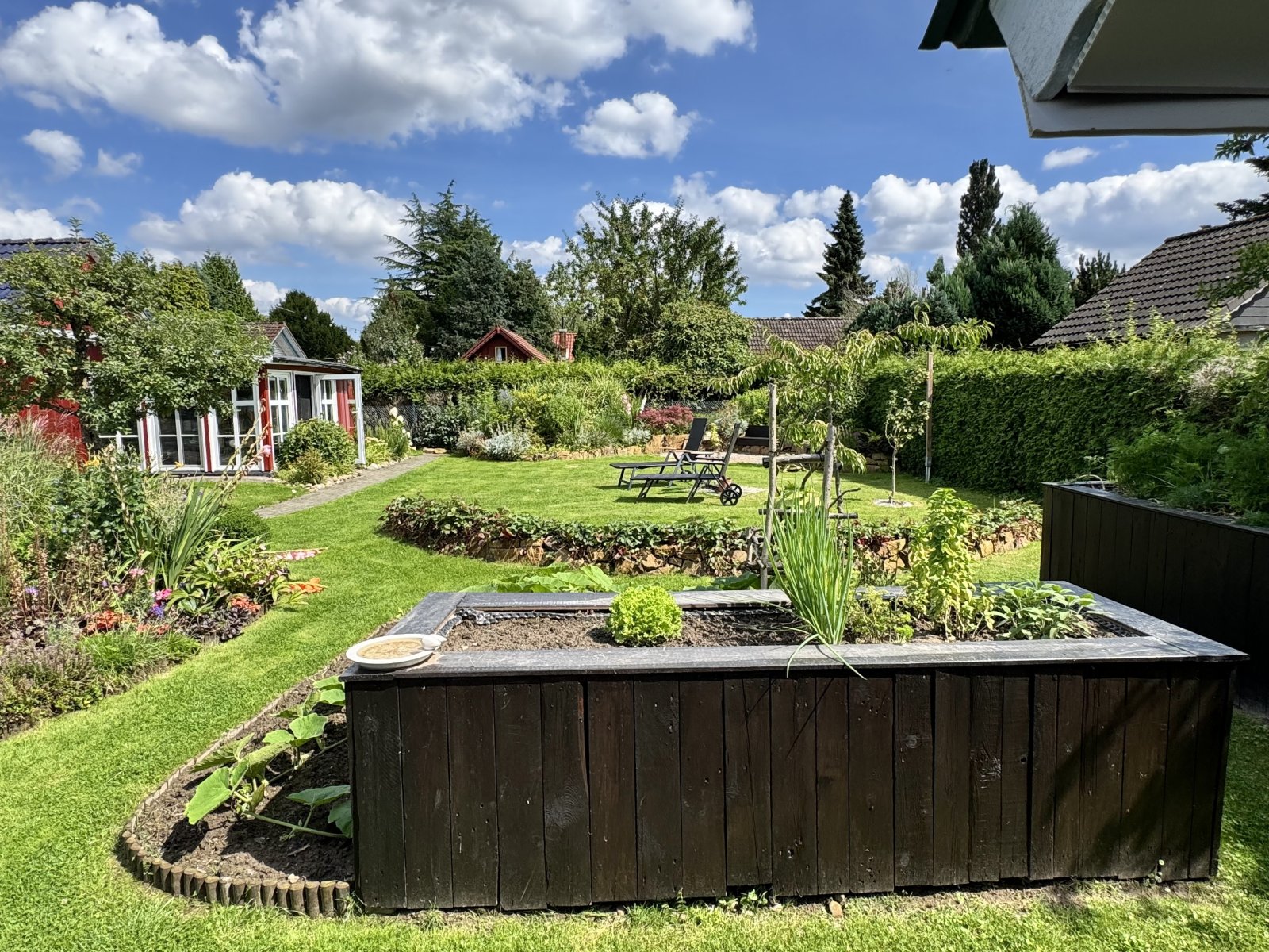 Blick durch den Garten Blick durch den Garten
