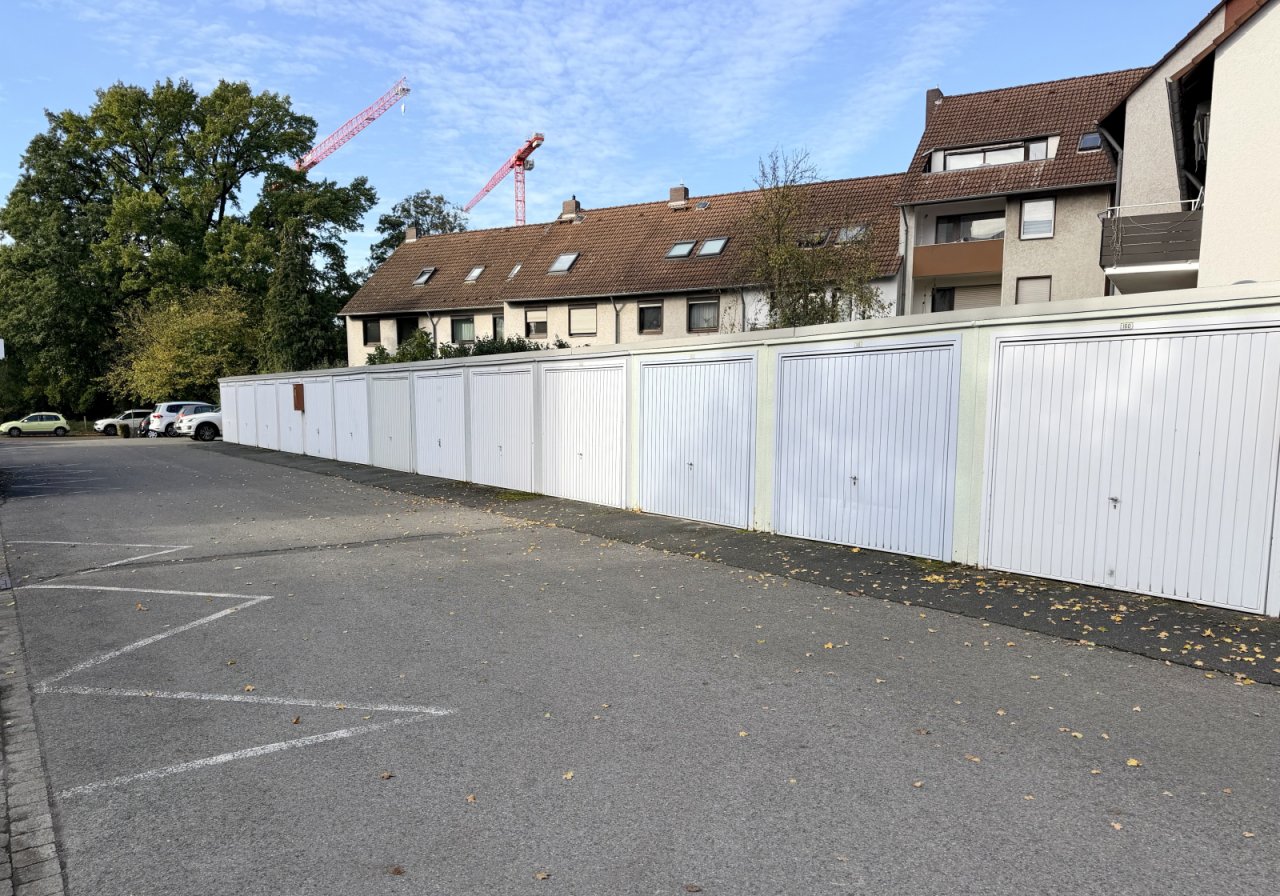 Garagen seitlich Garagen seitlich