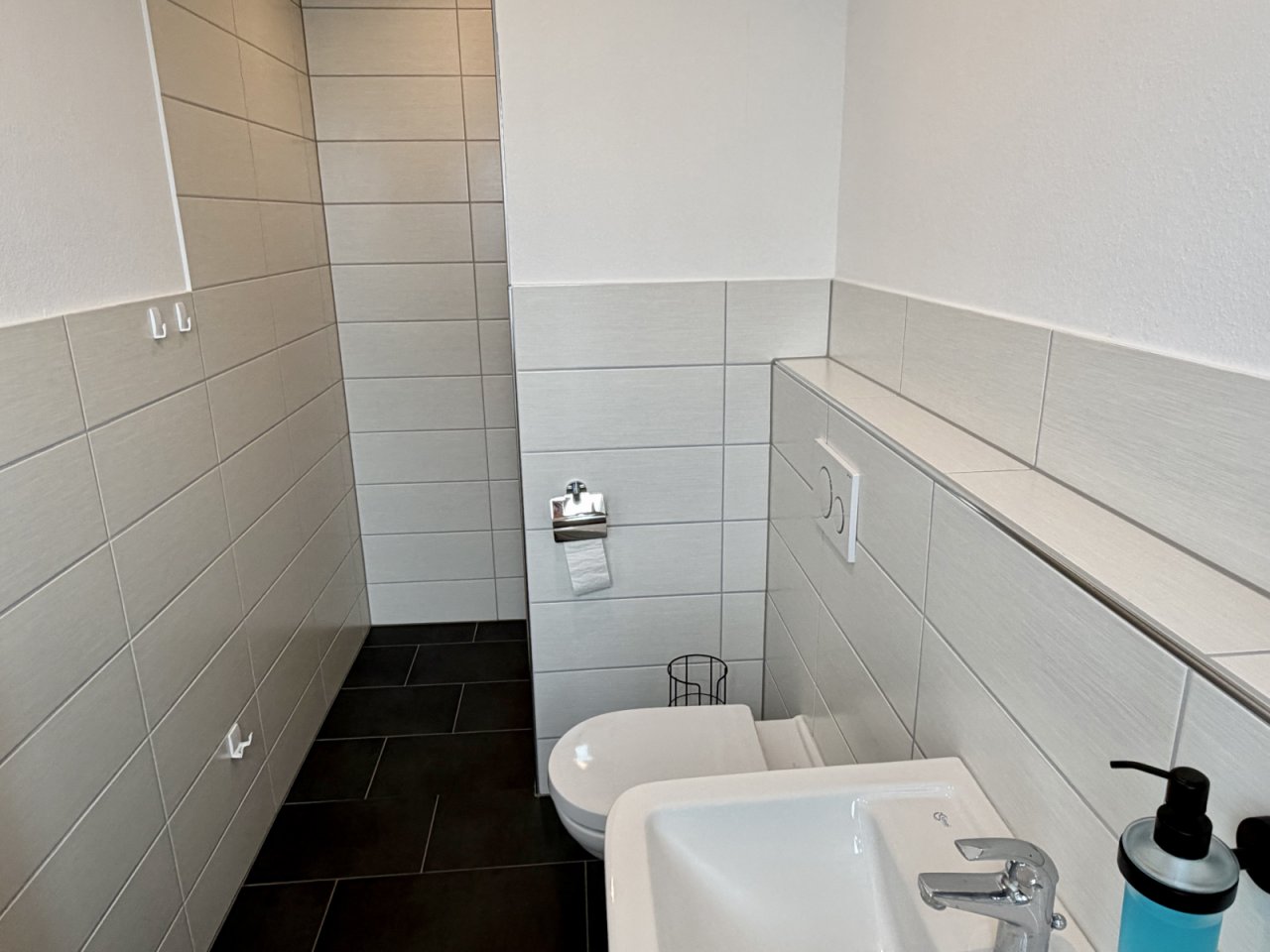 Gäste WC mit Dusche