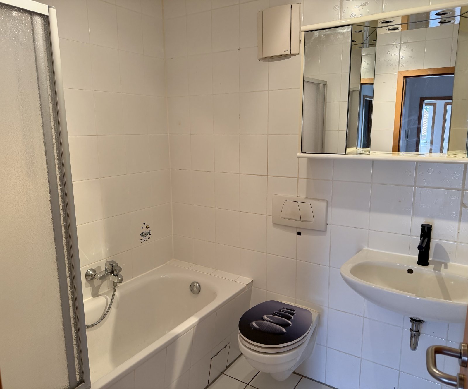 Bad mit Wanne Bad mit Wanne