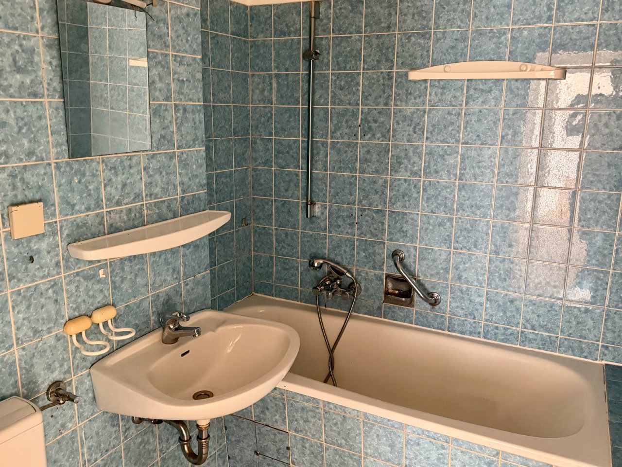 Bad mit Wanne Bad mit Wanne