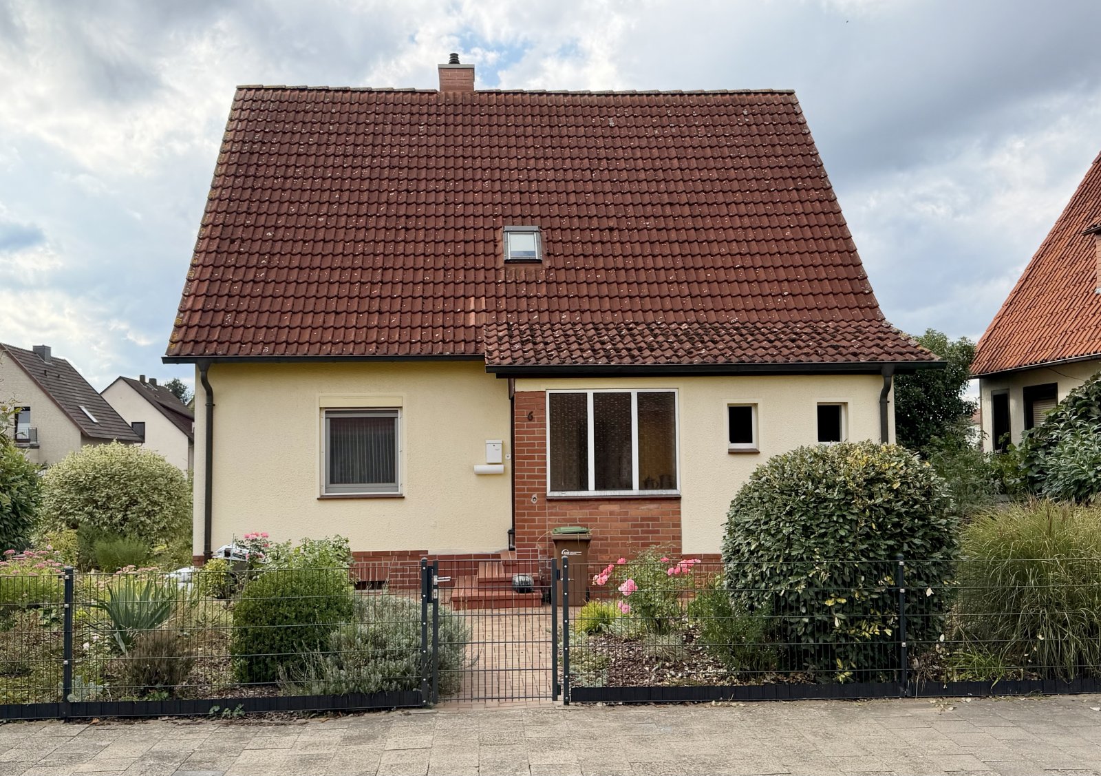 Hausansicht front