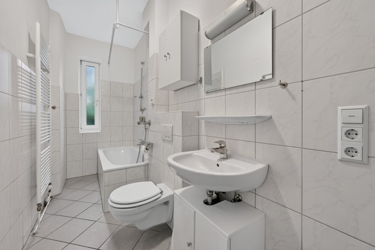 Bad mit Wanne Bad mit Wanne
